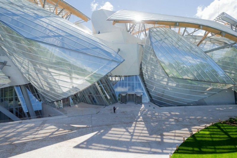 coveted-louis-vuitton-fondation-by-fabulous-architect-frank-gehry-4