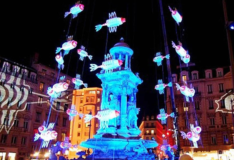 coveted-Lumiere-Light-Art-Festival-jacobins_lumiere