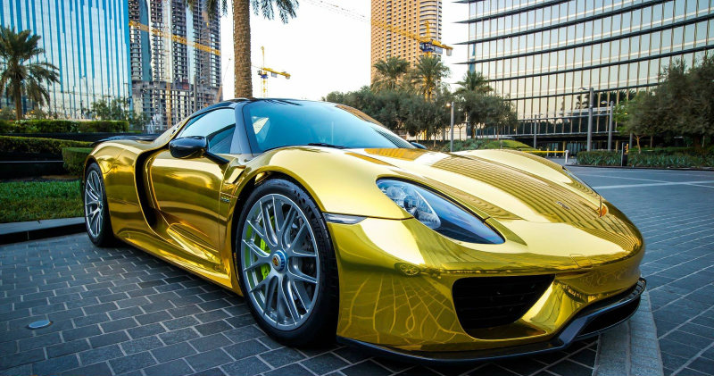 coveted-Sports-Car-Porsche-Porsche-918-Gold-Chrome-1