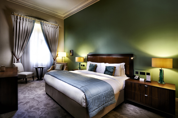 Queen Victoria Suite_Master Bedroom