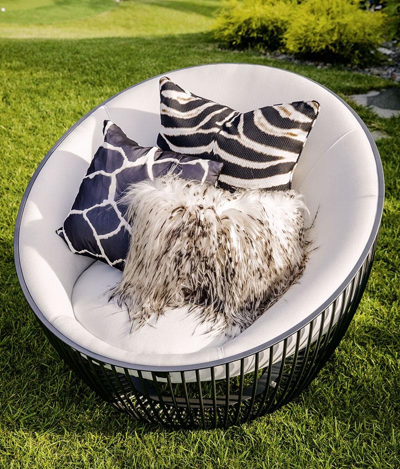 Celebrate Summertime with Roberto Cavalli's Outdoor Collection 2