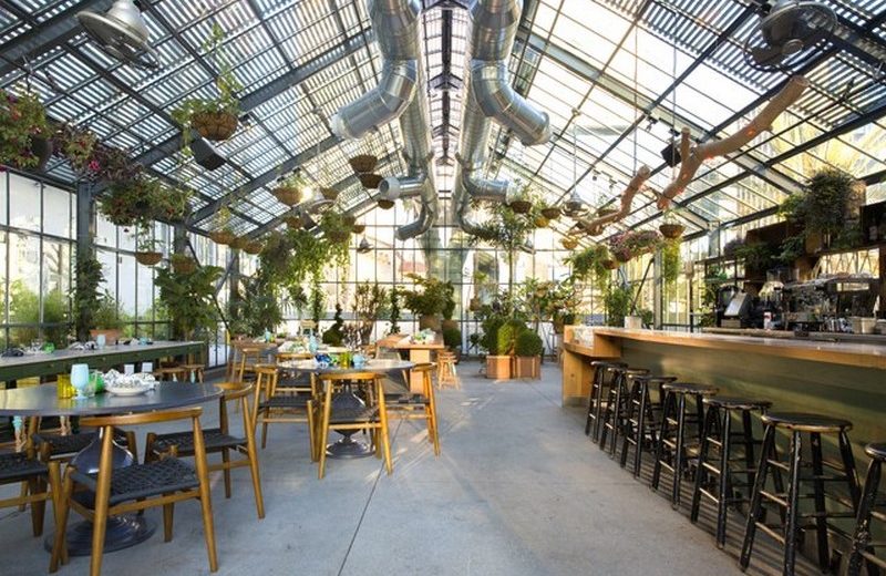 DISCOVER THE WORLD'S MOST SPECTACULAR GLASS RESTAURANTS > CovetED Magazine > the ultimate collector's luxury and design magazine > #covetedmagazine #glassrestaurants #restaurantdesign