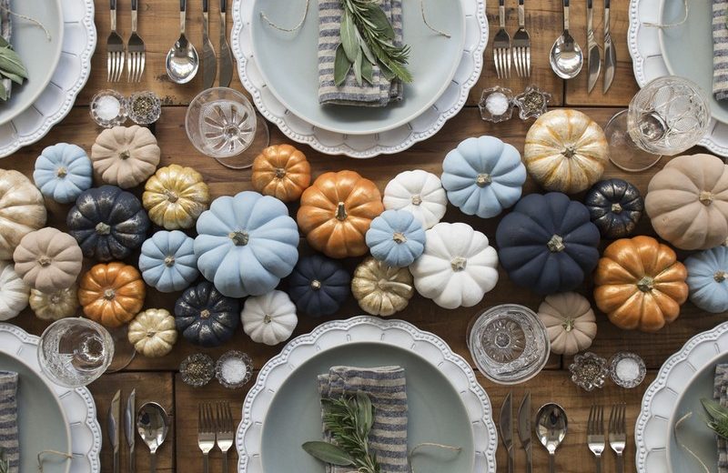 Give Thanks with an Impressive Taste. To see more news about Thanksgiving decoration ideas, subscribe our newsletter right now! #thanksgivingdecoration #thanksgivingdecorationideas #classythanksgiving #holiday decoration