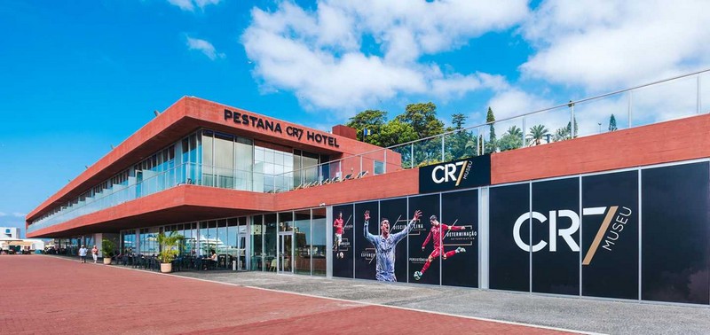 A Visit to Pestana CR7 and Pestana Hotel Group History. To see more news about luxury hotels, subscribe our newsletter right now! #pestanacr7 #pestanahotelgroup #cristianoronaldo #ronaldo #pestanacr7funchal #pestanacr7lisboa #pestanacr7madrid #pestanacr7newyork #luxuryhotels