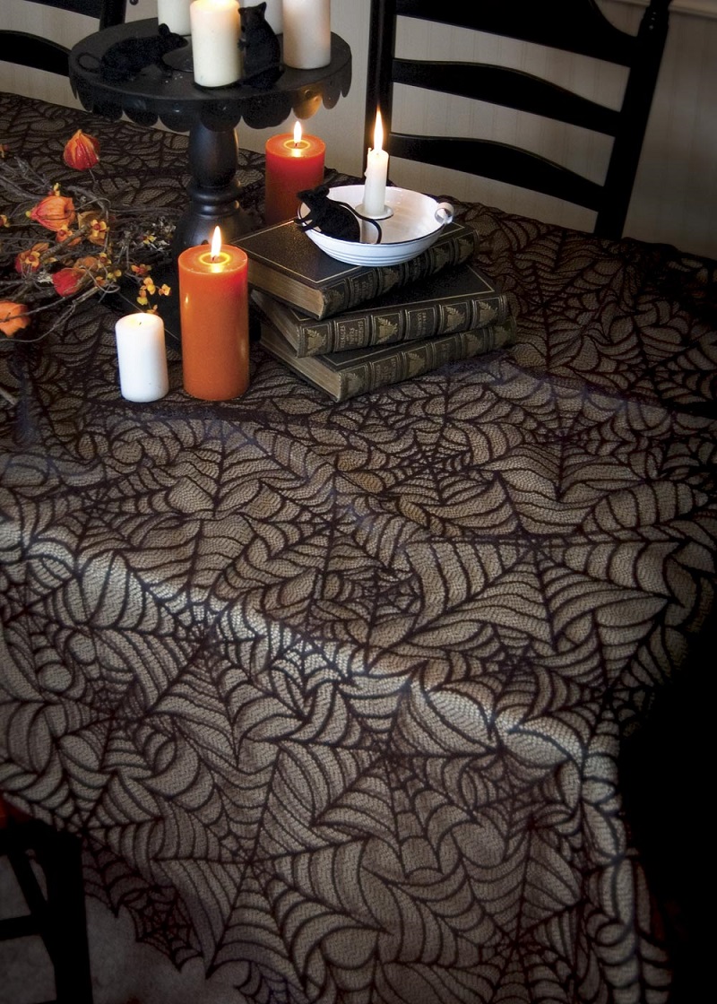 Be Inspired By The Most Coveted Luxury Halloween Decor Ideas ➤ To see more news about Luxury Design visit us at http://covetedition.com/ #interiordesign #homedecor #luxurybrand @BathroomsLuxury @bocadolobo @delightfulll @brabbu @essentialhomeeu @circudesign @mvalentinabath @luxxu @covethouse_