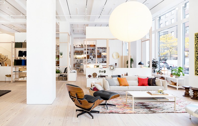 Explore the Best Interior Design Stores in NYC. To see more news about interior design, subscribe our newsletter right now! #bestinteriordesignstoresinnyc #bestdesignstores #newyorkdesign #bestinteriordesign #luxurygoods #designgoods #momadesignstore #thefutureperfect