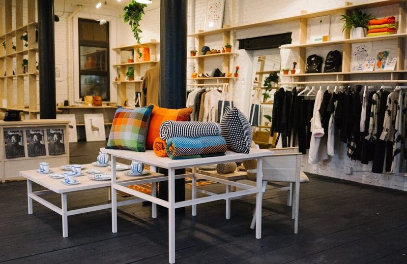 Explore the Best Interior Design Stores in NYC. To see more news about interior design, subscribe our newsletter right now! #bestinteriordesignstoresinnyc #bestdesignstores #newyorkdesign #bestinteriordesign #luxurygoods #designgoods #momadesignstore #thefutureperfect