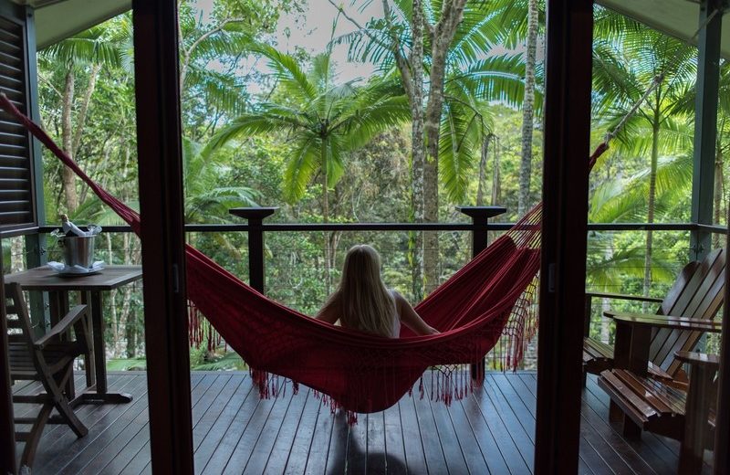 Lose Yourself in Nature in Silky Oaks Lodge. To see more news about luxury travel, subscribe our newsletter right now! #silkyoakslodge #healingwatersspa #silkyoakslodgeandhealingwatersspa #luxuryvacations #bestecolodges #australiatravel