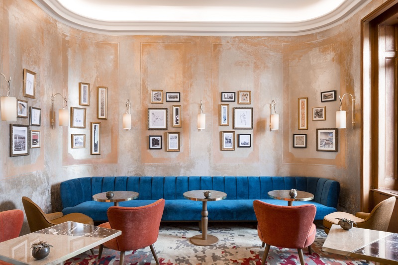 B3 Designers Bring the Nordic Theme to the Ritz-Carlton Geneva. To see more news about luxury hotels, subscribe our newsletter right now! #b3designers #ritzcarltongeneva #ritzcarltonhoteldelapaixgeneva #luxuryhotels #contemporarynordicminimalism #bestinteriordesigners #diningdecor
