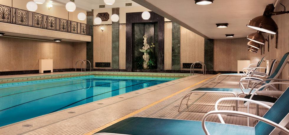 Discover the Enchantment of Fairmont Château Laurier. To see more news about incredible hotels, subscribe our newsletter right now! #fairmontchateaulaurier #accorhotels #luxuryhotels #premierbusinesslodgings #ottawahotels #canadahotels #fairmontgold #wilfridsrestaurant