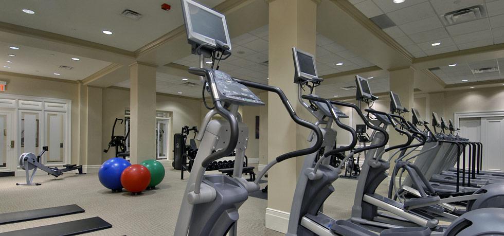 Discover the Enchantment of Fairmont Château Laurier. To see more news about incredible hotels, subscribe our newsletter right now! #fairmontchateaulaurier #accorhotels #luxuryhotels #premierbusinesslodgings #ottawahotels #canadahotels #fairmontgold #wilfridsrestaurant