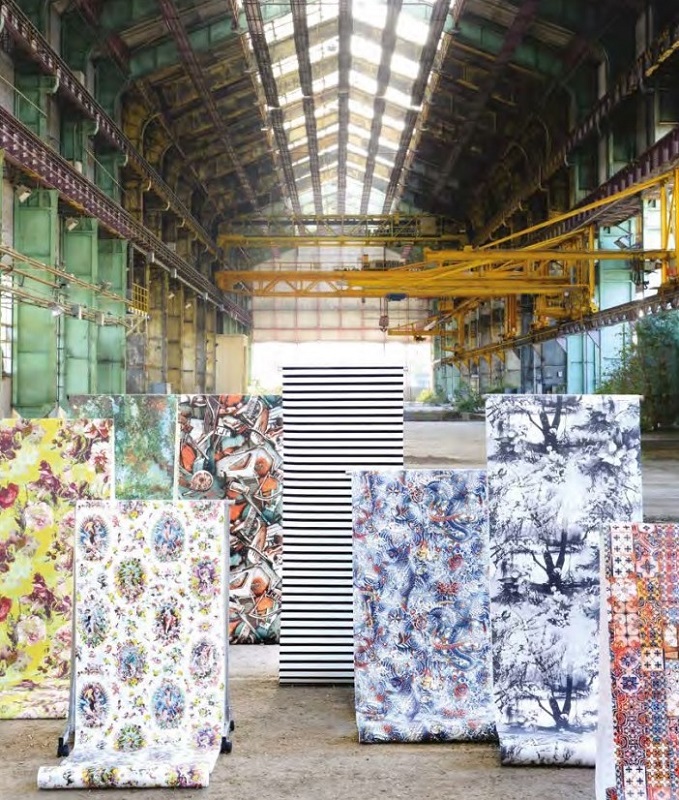 Jean Paul Gaultier and Lelièvre Enter the World of Wallpapers. To see more news about incredible design, subscribe our newsletter right now! #jeanpaulgaultier #lelievre #emmanuellelievre #topfashiondesigners #frenchdesign #luxurywallpapers #luxurybrands #couturewallpaper #lespapiers