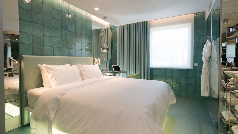 Bathe in the Unique Beautique WC Hotel. To see more news about travel, subscribe our newsletter right now! #beautiquewchotel #thebeautiquehotels #portuguesehotels #luxuryhotels #lisbonhotels #besthotels #bestboutiquehotels #wcbythebeautiquehotels