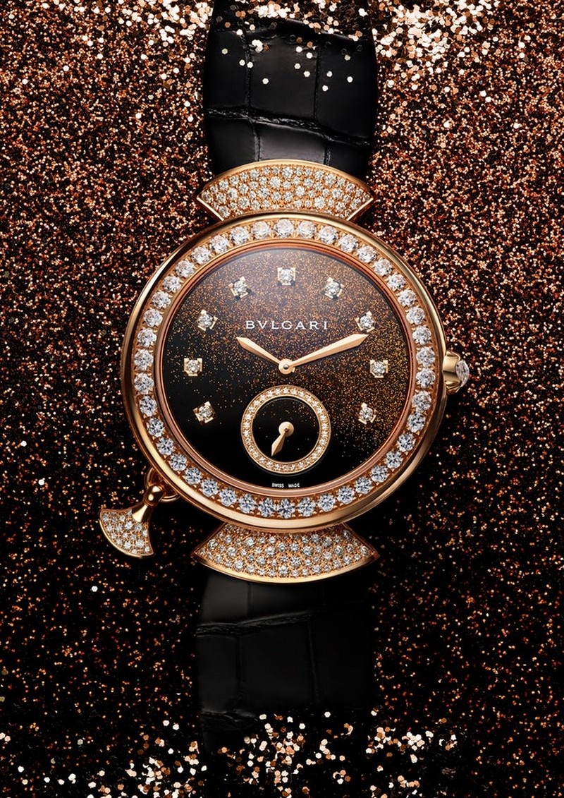 Bvlgari Sets World Record with the Diva Finissima Minute Repeater. To see more news about luxury watches, subscribe our newsletter right now! #bvlgari #divafinissimaminuterepeater #bvlgariworldrecord #finissimominuterepeater #baselworld2018 #luxurybrands #luxurywatches #jewellerywatches
