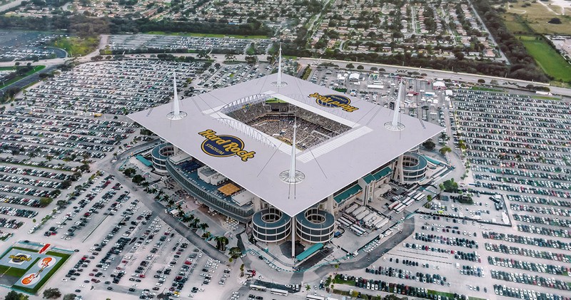 Remember the Super Bowl Stadiums of the 2010s. To see more news about architecture, subscribe our newsletter right now! #superbowl #superbowlstadiums #footballstadiums #sportsstadiums #superbowllii #mercedesbenzstadium #usbankstadium #nrgstadium #levisstadium