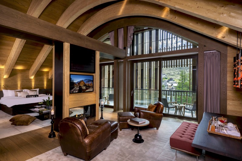 An Unforgettable Piece of Switzerland at The Chedi Andermatt. To see more news about travel, subscribe our newsletter right now! #thechediandermatt #thechedi #andermatt #luxuryhotels #theleadinghotelsoftheworld #swissdeluxehotels #jeanmichelgathy #hoteloftheyear2017