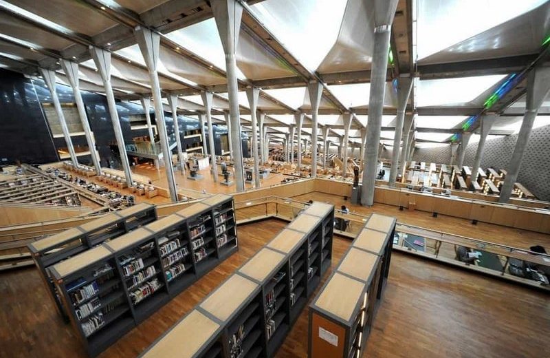 Discover the World's Most Beautiful Libraries Around the World 1