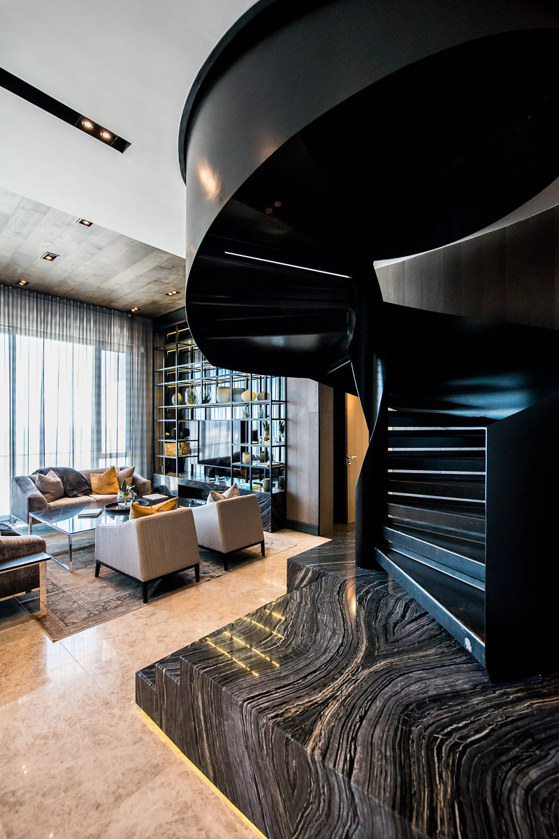 Take a Look at the Amazing Revamp of The Fairmont Penthouse by Inhouse. To see more news about interior design, subscribe our newsletter right now! #thefairmontpenthouse #inhouse #southafricandesign #luxuryinteriordesign #bestinteriordesigners #bestdesignstudios #moderndecor #contemporarydecor