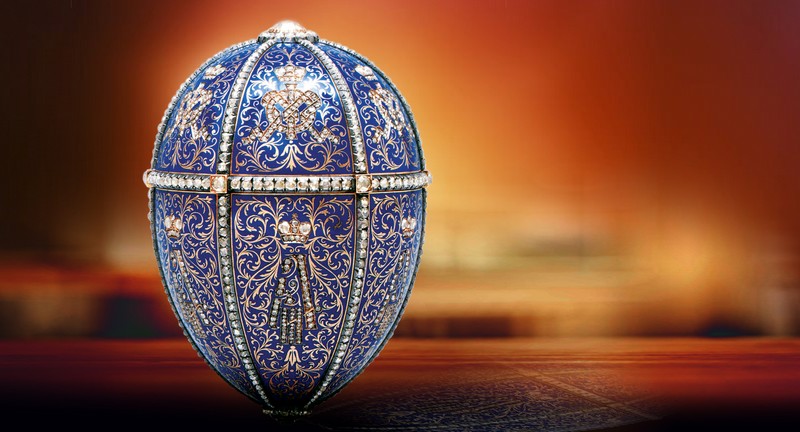 The Iconic Designs of the Renowned Imperial Easter Eggs by Fabergé. To see more news about luxury brands, subscribe our newsletter right now! #imperialeastereggs #faberge #finejewellery #fabergeeggpendants #fabergecharms #luxurybrands #luxuryjewellery #jewellerycollections #eastereggs