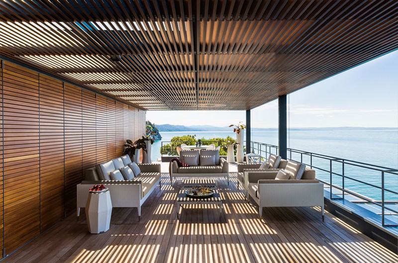 Smania Takes a Sensory Journey in Salone del Mobile 2018. To see more news about design, subscribe our newsletter right now! #salonedelmobile2018 #smania #milandesignweek2018 #isaloni2018 #fuorisalone2018 #luxurybrands #craftsmanship #timelessluxury #massimoiosaghini