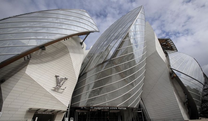 Louis Vuitton Foundation is Selecting the Best Frank Gehry Pictures