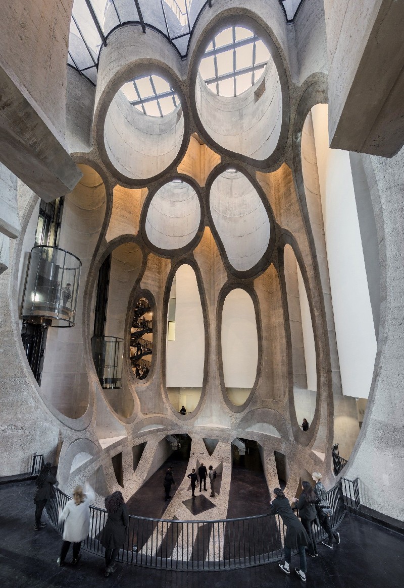 5 Exhibits Around The World That Art Lovers Can't Miss