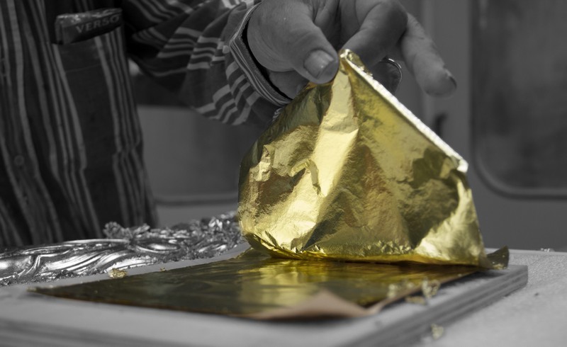 Leaf Gilding Is One of the World's Most Stunning Decorative Techniques 5