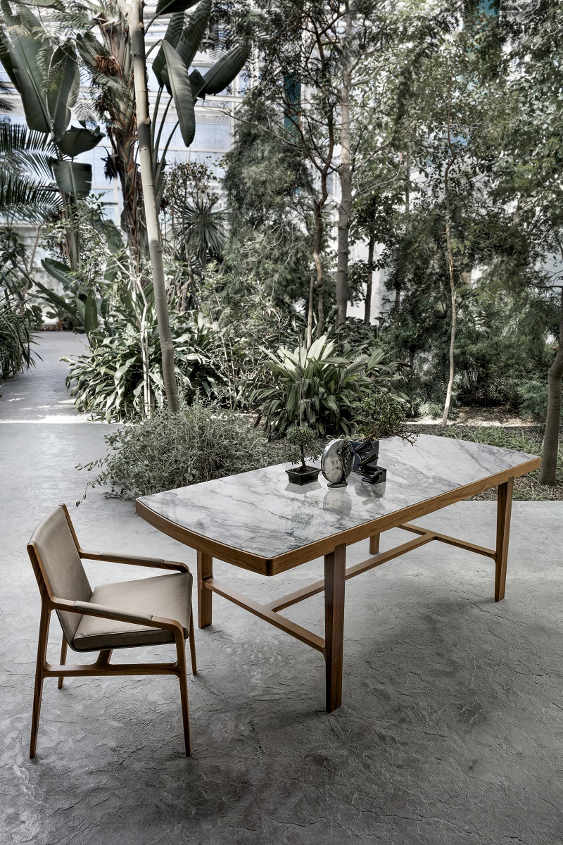 New Office With Scribe, The New Contemporary-style Desk by Alivar ➤ #covetedmagazine #luxurymagazine #luxuryliving #interiordesign #homedecor #milandesignweek2019 #salonedelmobile2019 #isaloni2019 #maisonetobjet ➤ www.covetedition.com ➤ @covetedmagazine @bocadolobo @delightfulll @brabbu @essentialhomeeu @circudesign @mvalentinabath @luxxu @covethouse_ @rug_society @pullcast_jewelryhardware @bybrabbucontract