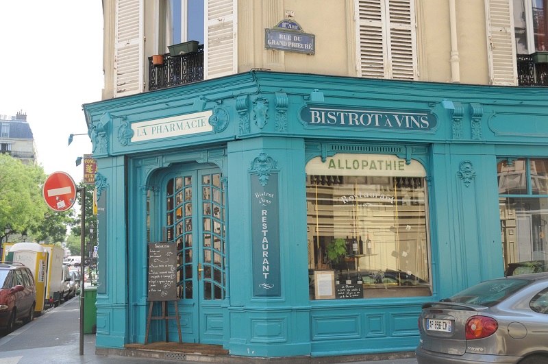 An Enchanting Way to See Paris For Maison Et Objet September 2018 ➤ #covetedmagazine #maisonetobjet2018 #parisdesignweek2018 #maisonetobjetseptember2018 ➤ www.covetedition.com ➤ @covetedmagazine @bocadolobo @delightfulll @brabbu @essentialhomeeu @circudesign @mvalentinabath @luxxu @covethouse_ @rug_society @pullcast_jewelryhardware @bybrabbucontract