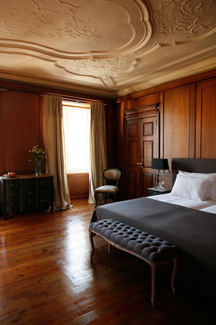Celebrate Madonna 60th Birthday In Her 18th Century Palace in Lisbon ➤ #covetedmagazine #thequeenofpop ##Happy60th #MadonnaAt60 #luxuryhotel ➤ www.covetedition.com ➤ @covetedmagazine @bocadolobo @delightfulll @brabbu @essentialhomeeu @circudesign @mvalentinabath @luxxu @covethouse_ @rug_society @pullcast_jewelryhardware @bybrabbucontract