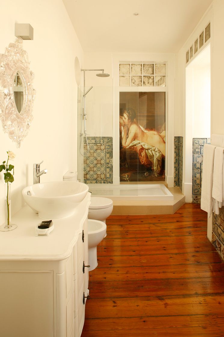 Celebrate Madonna 60th Birthday In Her 18th Century Palace in Lisbon ➤ #covetedmagazine #thequeenofpop ##Happy60th #MadonnaAt60 #luxuryhotel ➤ www.covetedition.com ➤ @covetedmagazine @bocadolobo @delightfulll @brabbu @essentialhomeeu @circudesign @mvalentinabath @luxxu @covethouse_ @rug_society @pullcast_jewelryhardware @bybrabbucontract
