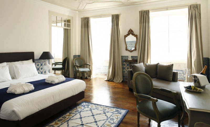 Celebrate Madonna 60th Birthday In Her 18th Century Palace in Lisbon ➤ #covetedmagazine #thequeenofpop ##Happy60th #MadonnaAt60 #luxuryhotel ➤ www.covetedition.com ➤ @covetedmagazine @bocadolobo @delightfulll @brabbu @essentialhomeeu @circudesign @mvalentinabath @luxxu @covethouse_ @rug_society @pullcast_jewelryhardware @bybrabbucontract