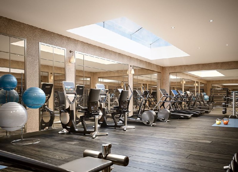 Jesse Tyler Ferguson Aquired A Luxury Condo For 3$ Million