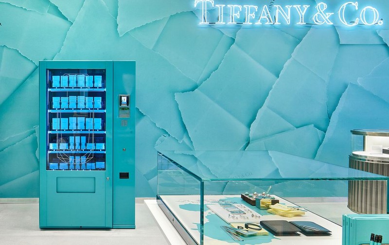 Tifanny & Co Just Opened the Chicest Vending Machine Ever in London