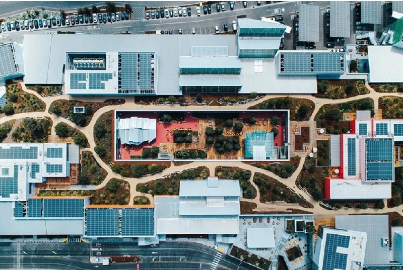 Facebook Expands Its Space With Building Designed by Frank Gehry