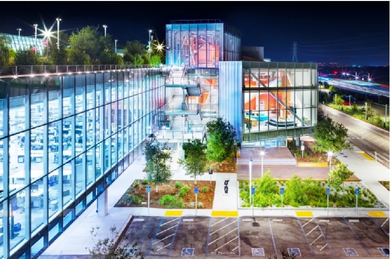 Facebook Expands Its Space With Building Designed by Frank Gehry