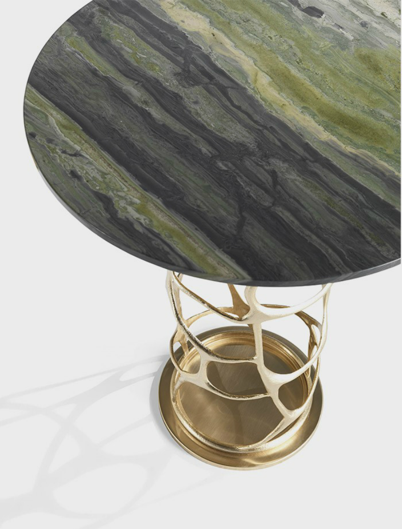 Roberto Cavalli Home Interiors Presents New Luxurious Collection 