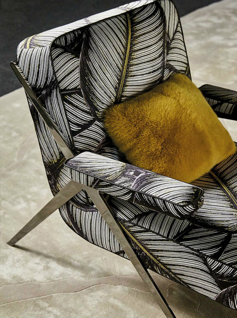 Roberto Cavalli Home Interiors Presents New Luxurious Collection 