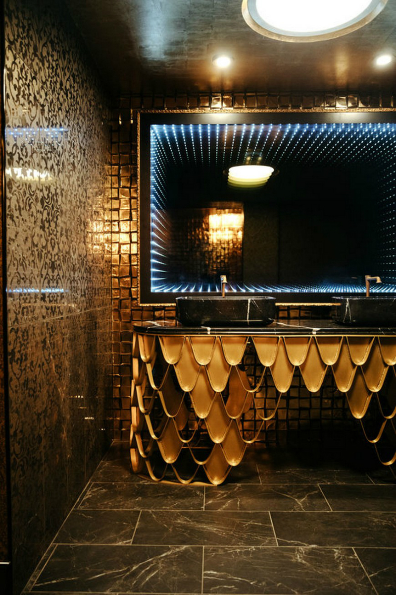 Be Amazed by Unique Bathroom Ideas Where Brass Plays the Leading Role (6)