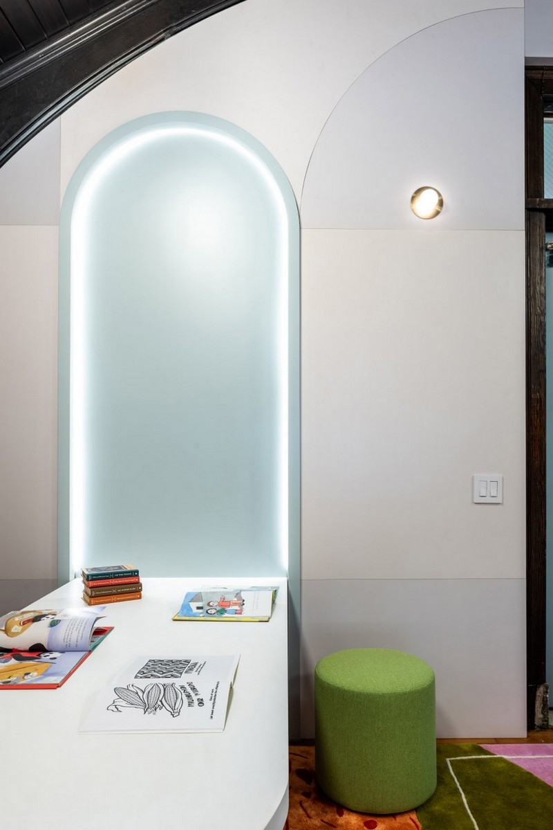 Michael K. Chen Architecture Created a Glowing Kids Library