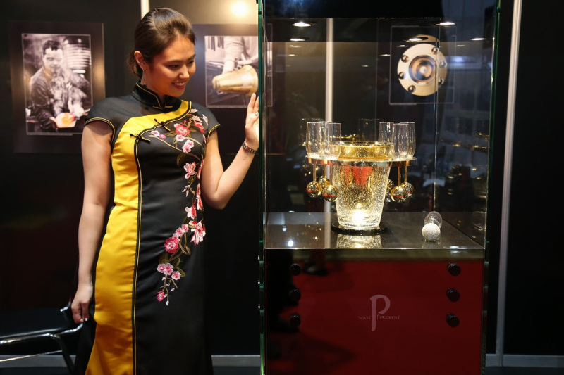 Step Inside The Ultimate Guide For Amaze Dubai 2019 ➤ #covetedmagazine #interiordesign #homedecor #maisonetobjet2019 #designtrends #covetawards #luxurybrands #craftsmanship ➤ www.covetedition.com ➤ @covetedmagazine @bocadolobo @delightfulll @brabbu @essentialhomeeu @circudesign @mvalentinabath @luxxu @covethouse_ @rug_society @pullcast_jewelryhardware @byfoogo