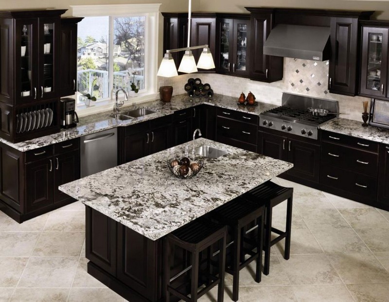 Lets-Take-a-Look-at-Some-Incredible-Black-Finishes-for-Kitchens_5
