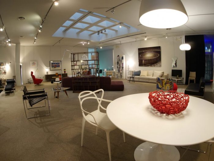 Naples: The Best Furniture Stores