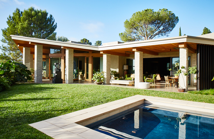 Clements design: The Hollywood celebrities first choice!
