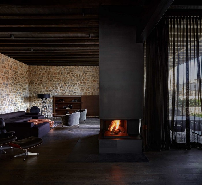 Project by Ramon Esteve: A Traditional Iberian House with a Modern Approach